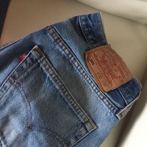 Vintage Levi 501 jeans (W32 x L30)